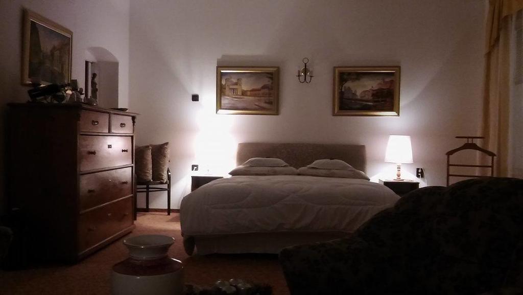 Bed and Breakfast Fonagy Es Walter Vendeg- Es Borhaz Vác Exterior foto